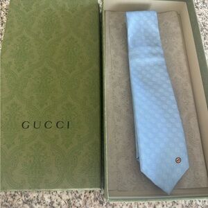 NIB men’s Gucci silk tie